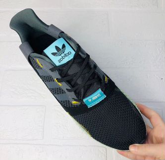 Кроссовки Адидас