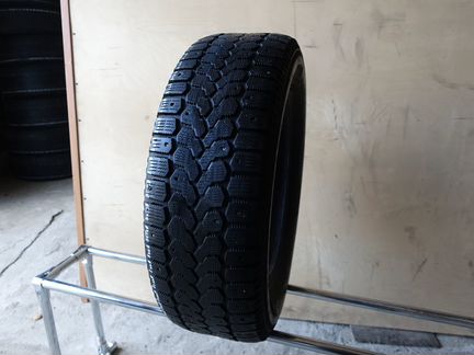 265 60 18 Yokohama Ice Guard Stud F-700Z 503C