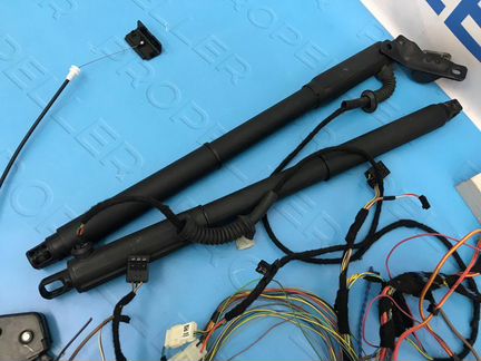 Доводчик багажника комплект Bmw X5 E70 N57S 2012