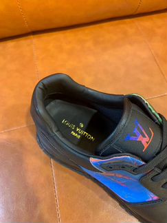 Кроссовки Louis Vuitton Run Away