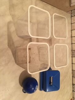 Рамки, подставки под канцелярию, дырокол, собачий