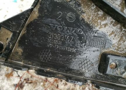 Volvo xc60 пыльник переднего бампера Вольво xc60