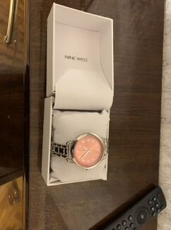 Часы nine west