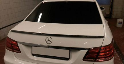 Спойлер на крышку багажника mercedes w212