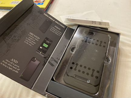 Чехол зарядка на iPhone 5 Boostcase