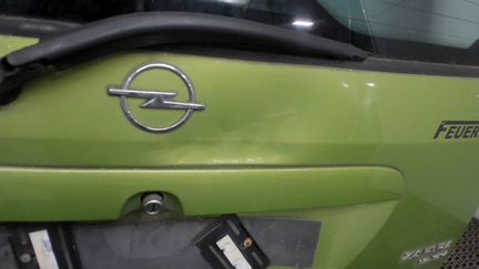 Крышка багажника Opel Zafira A, 2000