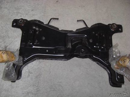 Подрамник передний Mazda 3